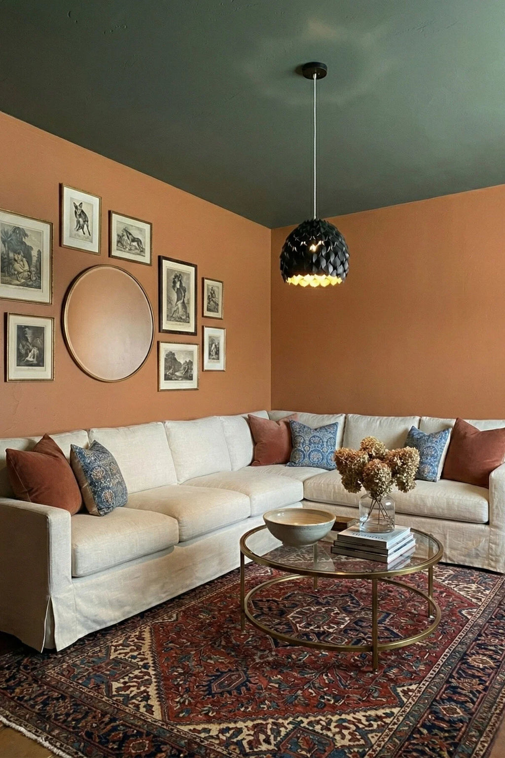 Modern Tekli Avize Premium Tasarım Tavan Aydınlatma 25x25 cm, Siyah-Beyaz-Kırmızı/Bronz