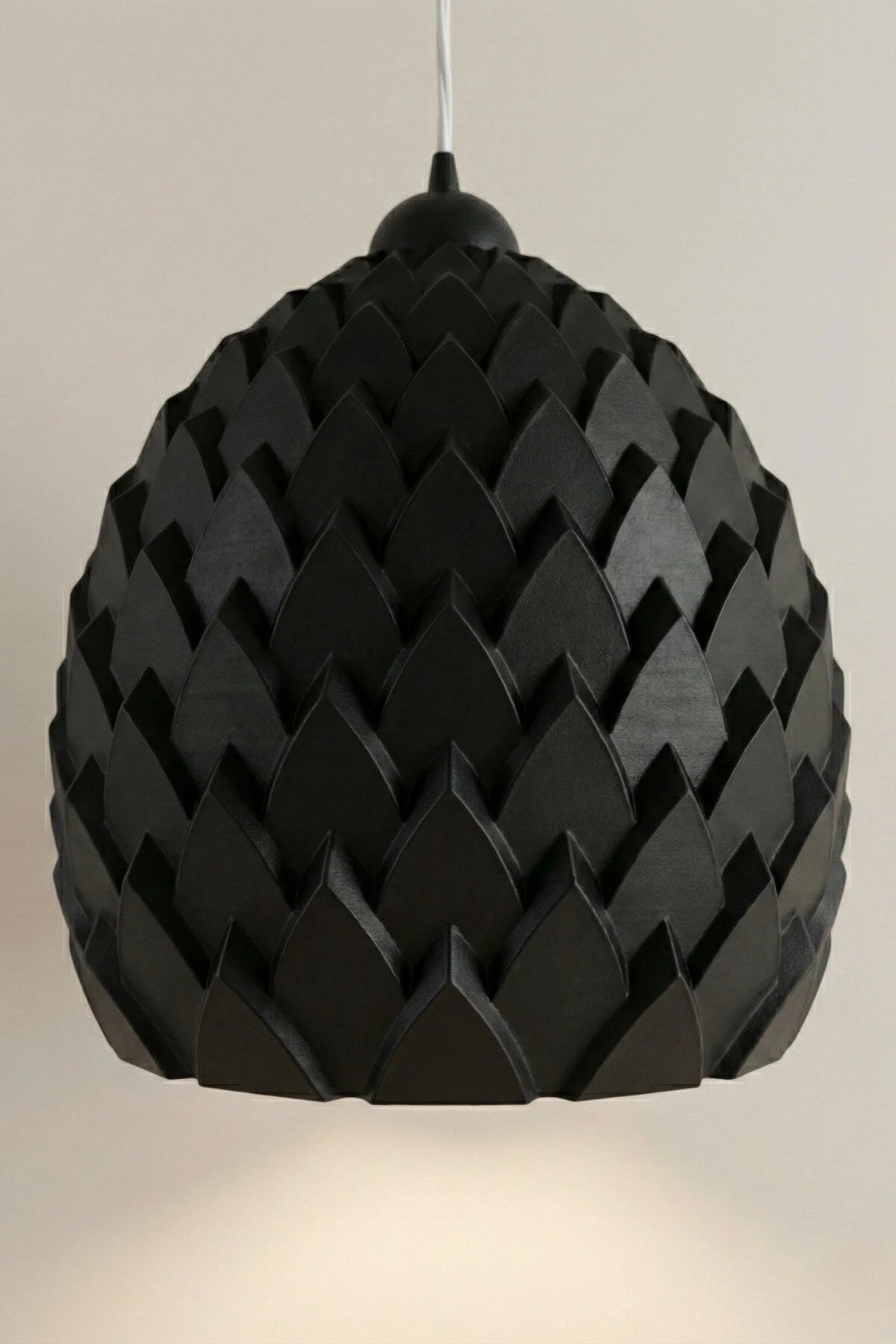 Modern Tekli Avize Premium Tasarım Tavan Aydınlatma 25x25 cm, Siyah-Beyaz-Kırmızı/Bronz